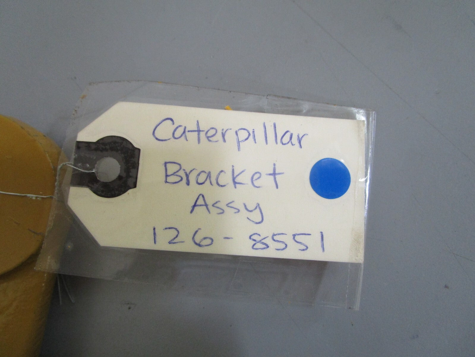 *NEW OEM* 0820 CAT Bracket Assy 126-8551