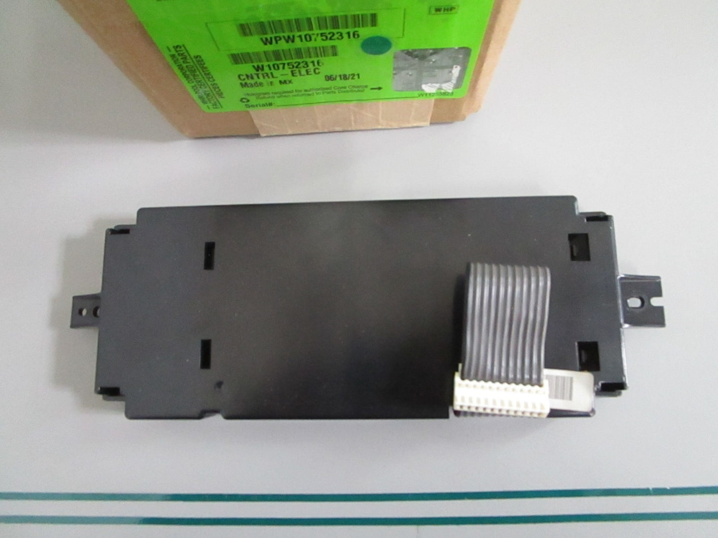 Whirlpool WPW10752316 NEW OEM Range Oven Electronic Control Board NOS Part 0820