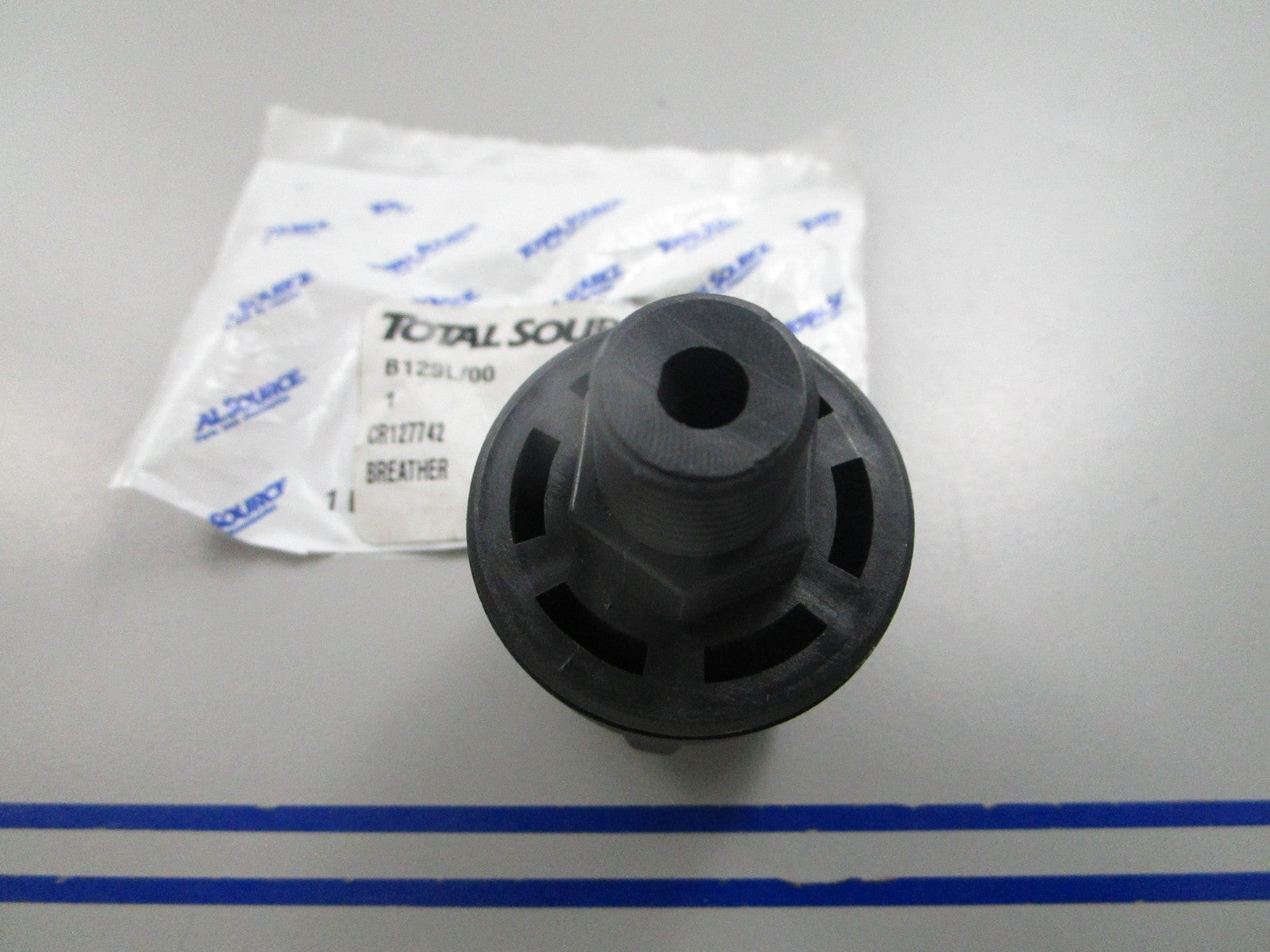 NEW CR127742 Replaces: Crown Total Source Breather Cap 0810