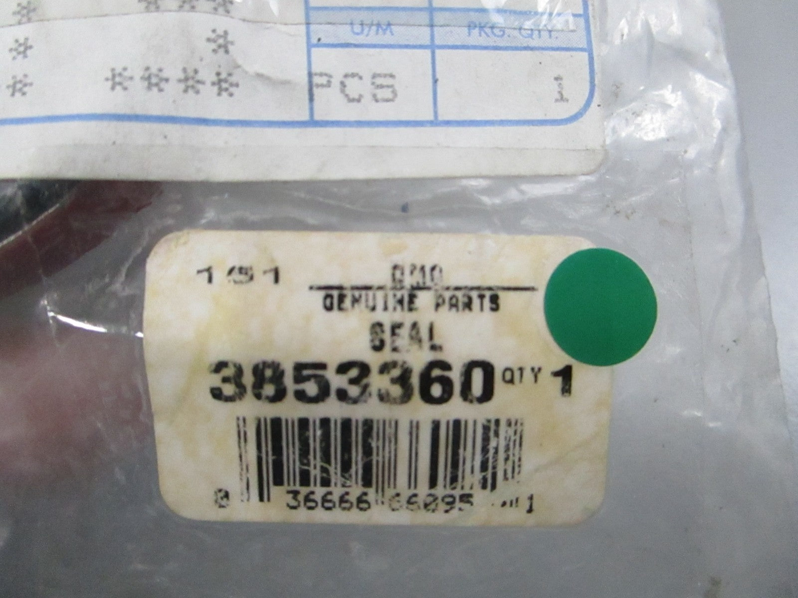 OMC Johnson Evinrude NEW OEM Seal 3853360 Outboard Marine NOS Part 0810