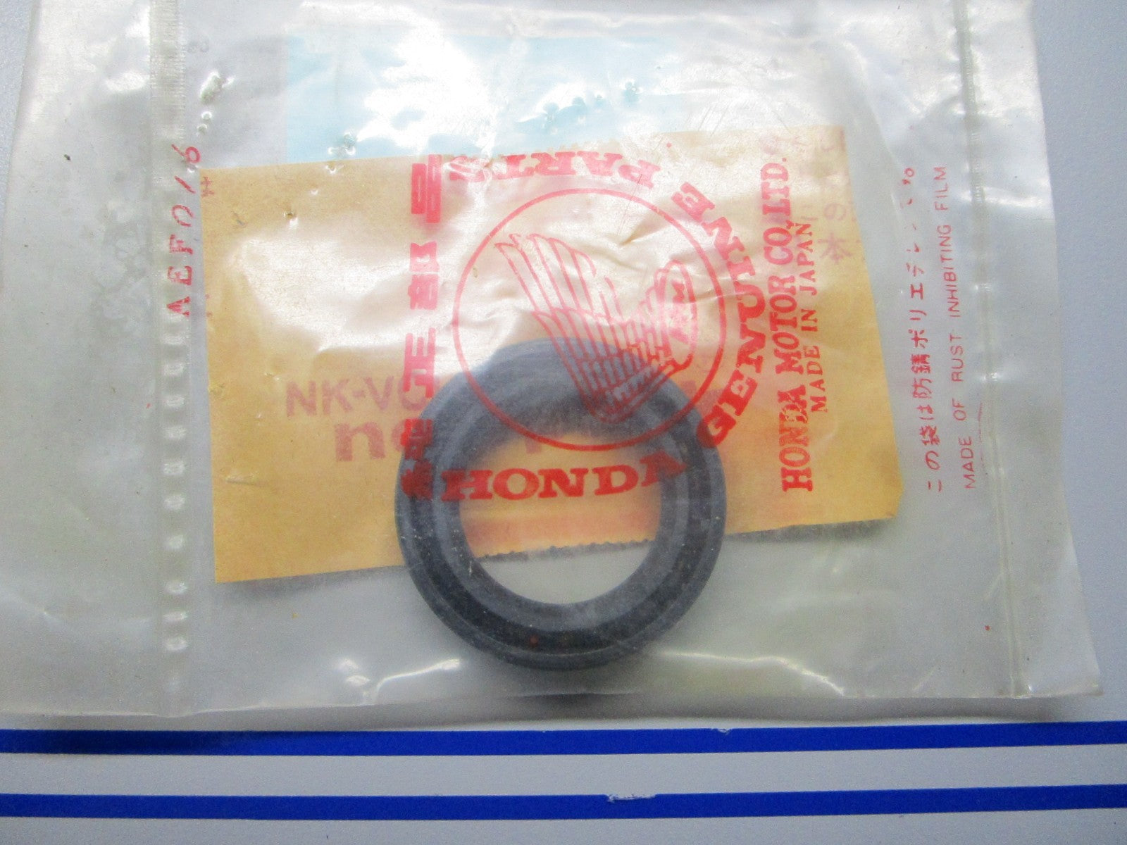 *NEW OEM* 0810 Honda Oil Seal 91252-888-005