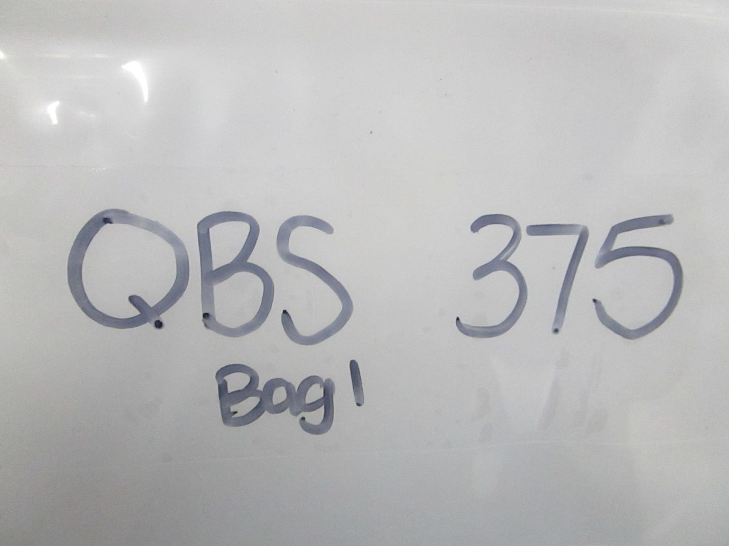 NEW OEM 1268050022 Mercedes-Benz Fitting 0810