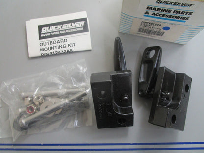*NEW OEM* 0820 Mercury Quicksilver Engine Mounting Kit 812432T5