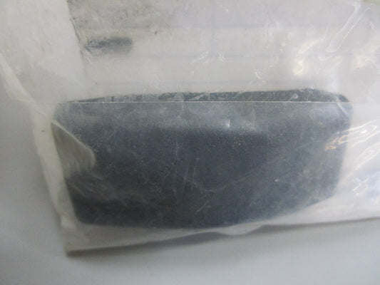 *NEW OEM* 0810 OMC Johnson Evinrude Fastener 5033446