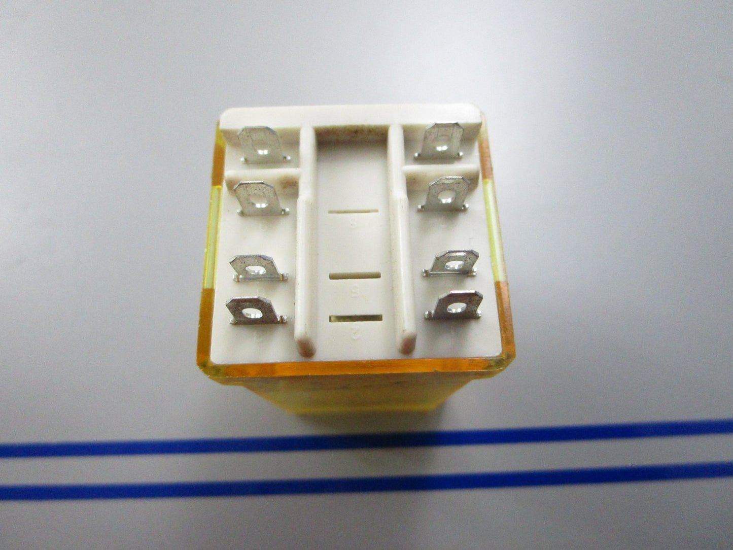*NEW* 0810 IDEC 120V Power Relay RR2BA-U