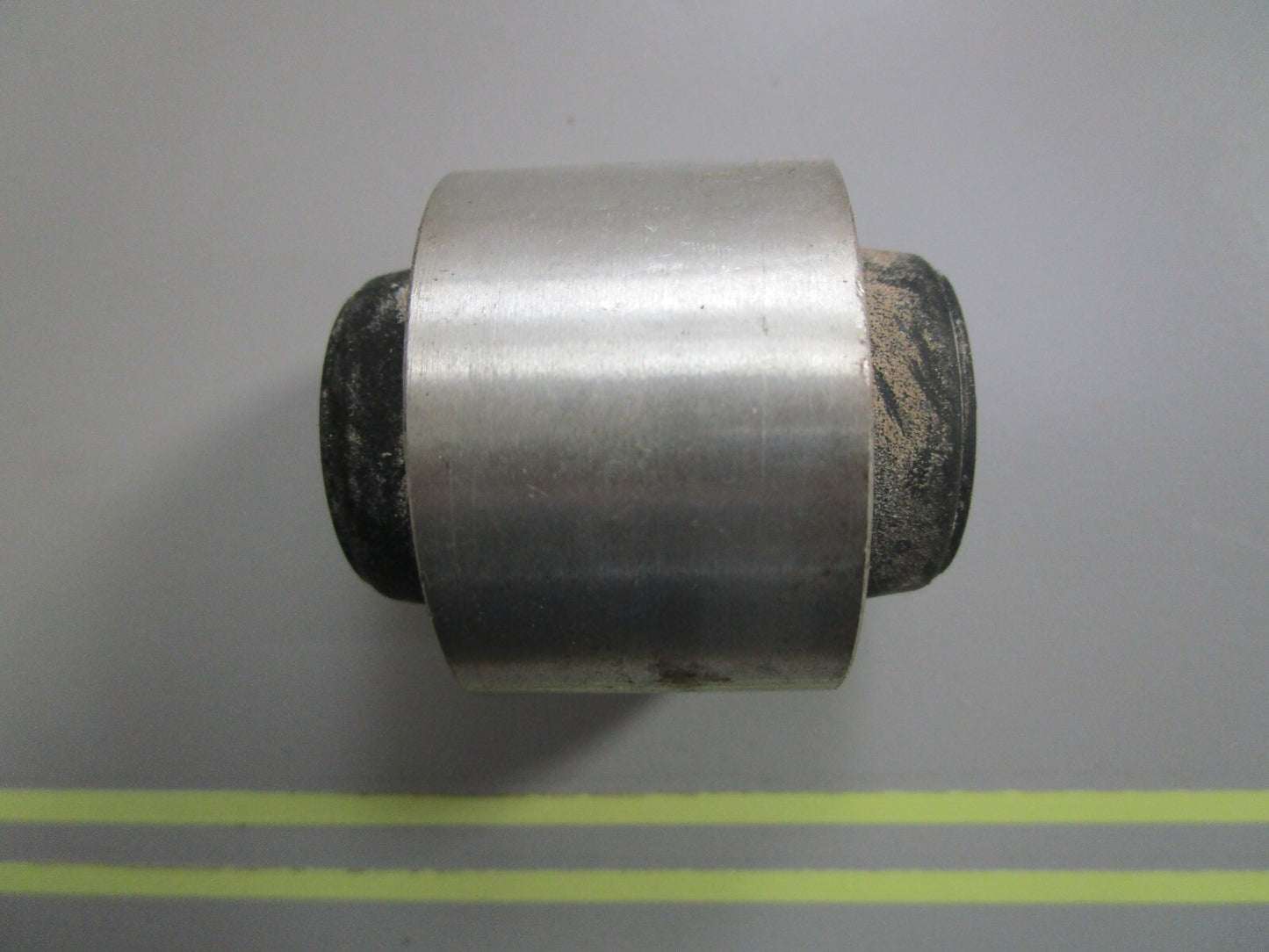 *NEW OEM* 0810 Mercury Quicksilver Mount 32832