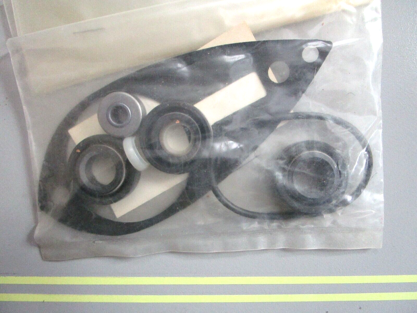 *NEW OEM* 0750 Mercury Quicksilver SEAL KIT FK1065