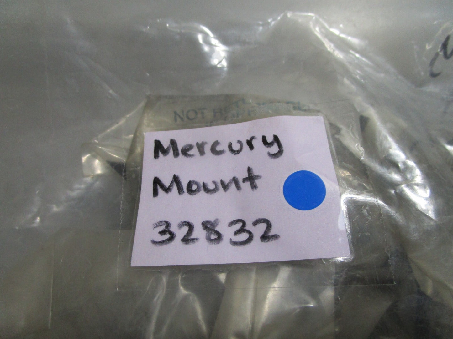 *NEW OEM* 0810 Mercury Quicksilver Mount 32832