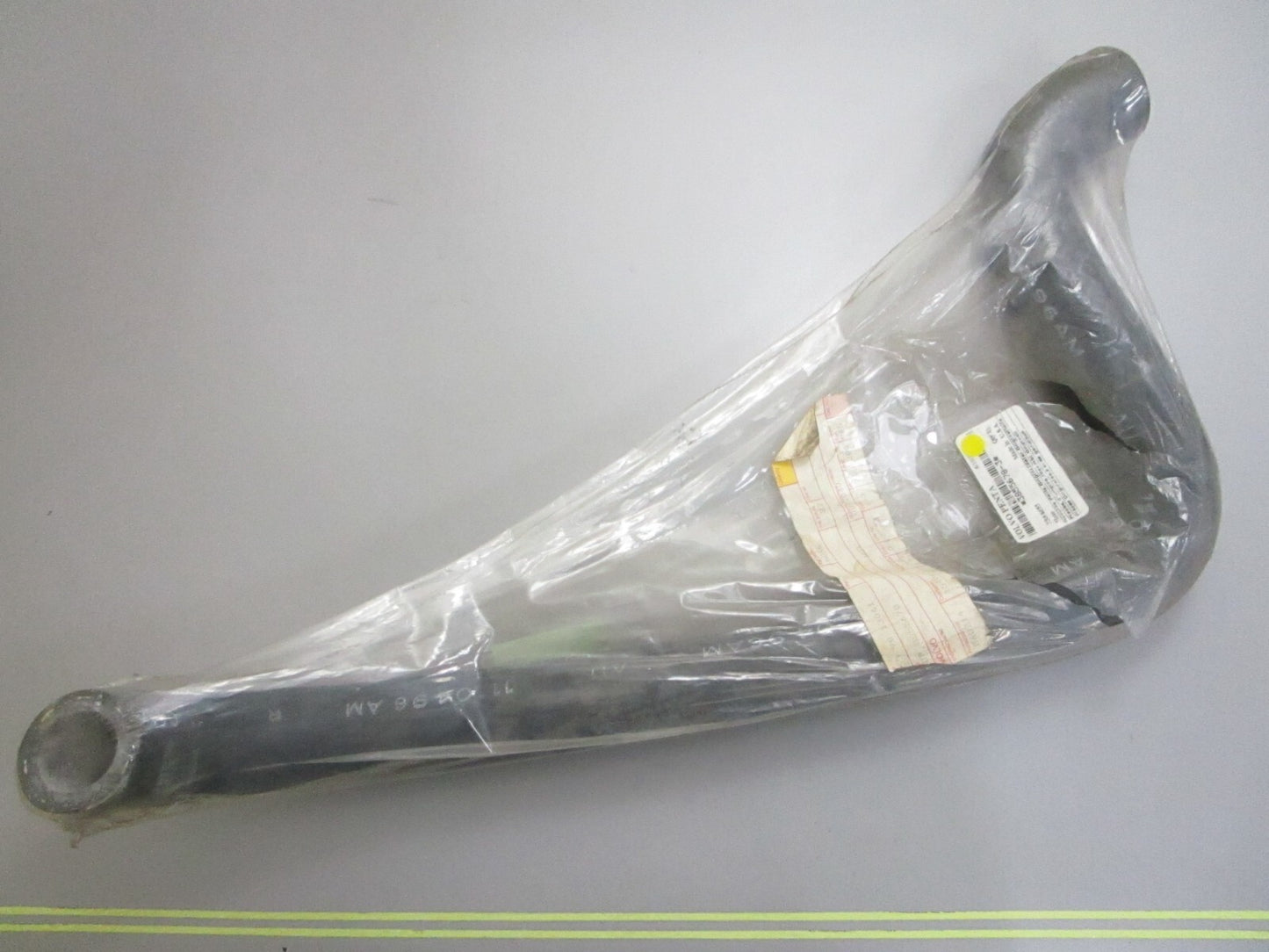 *NEW OEM* 0820 Volvo Penta Hose 3855678