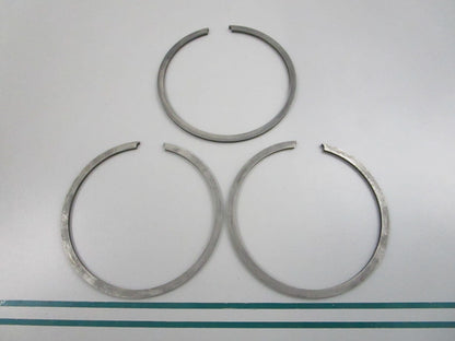 NEW OEM 382827 0382827 OMC Johnson Evinrude 2 Piston Ring Set 0810