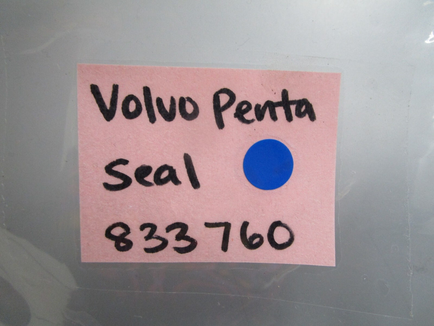 *NEW OEM* 0820 Volvo Penta Seal 833760
