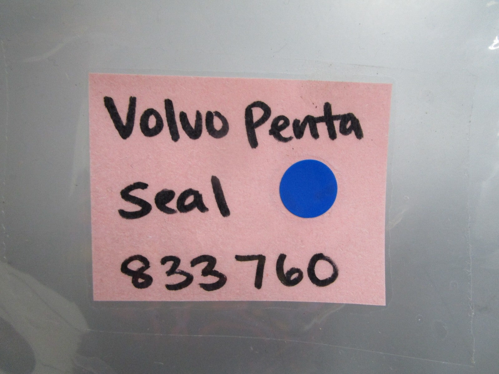 *NEW OEM* 0820 Volvo Penta Seal 833760