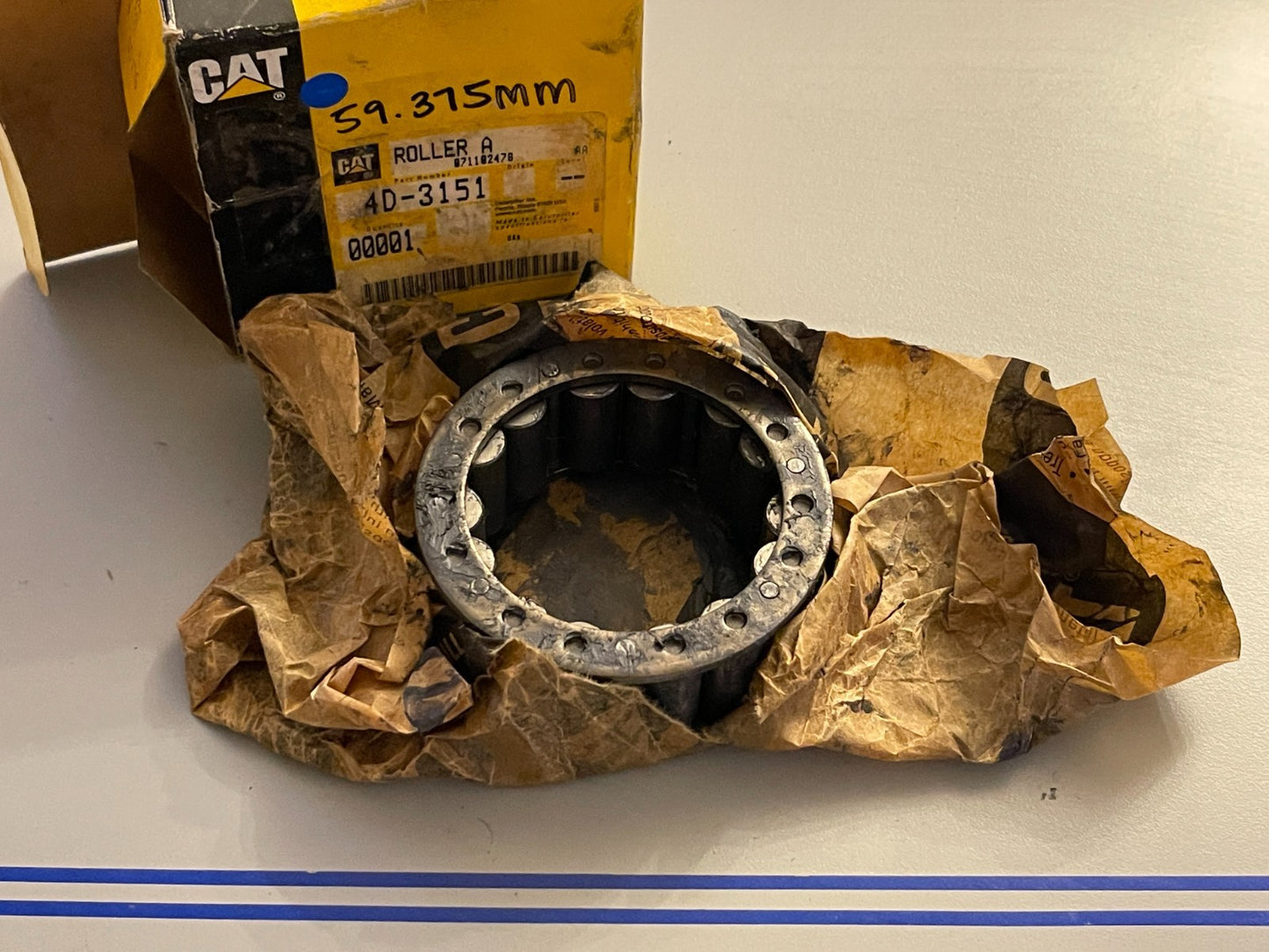 NEW OEM 4D-3151 CAT Caterpillar 59.375MM Roller Assembly 0720