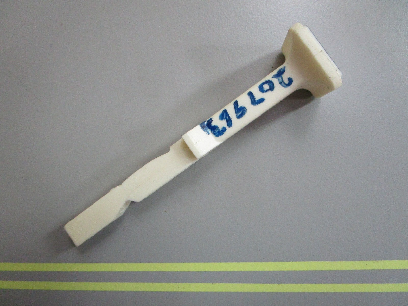 *NEW OEM* 0820 OMC Johnson Evinrude Choke Knob 207963 0207963