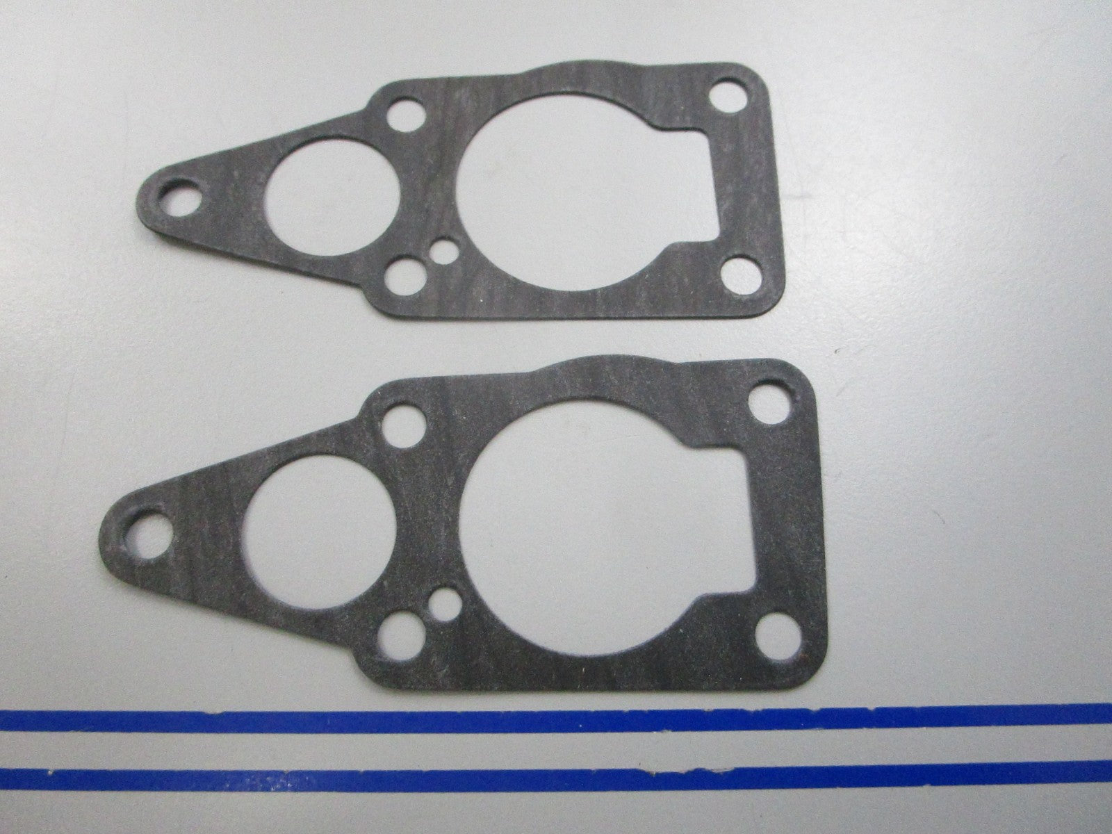 NEW OEM (LOT OF 2) 17472-98611 Suzuki Gasket 0810