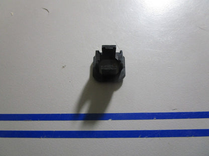 *NEW OEM* 0810 OMC Johnson Evinrude Grommet 320731 0320731