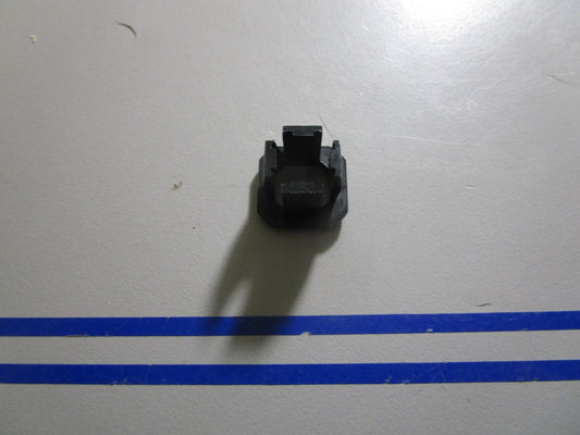 *NEW OEM* 0810 OMC Johnson Evinrude Grommet 320731 0320731