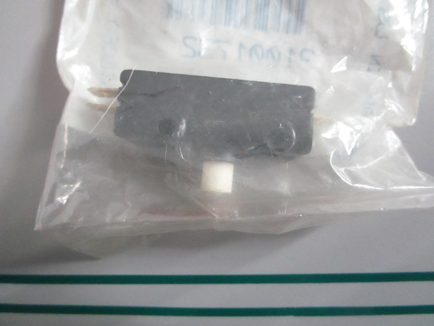 NEW OEM 31001732 Whirlpool FSP Dryer Door Switch 0820