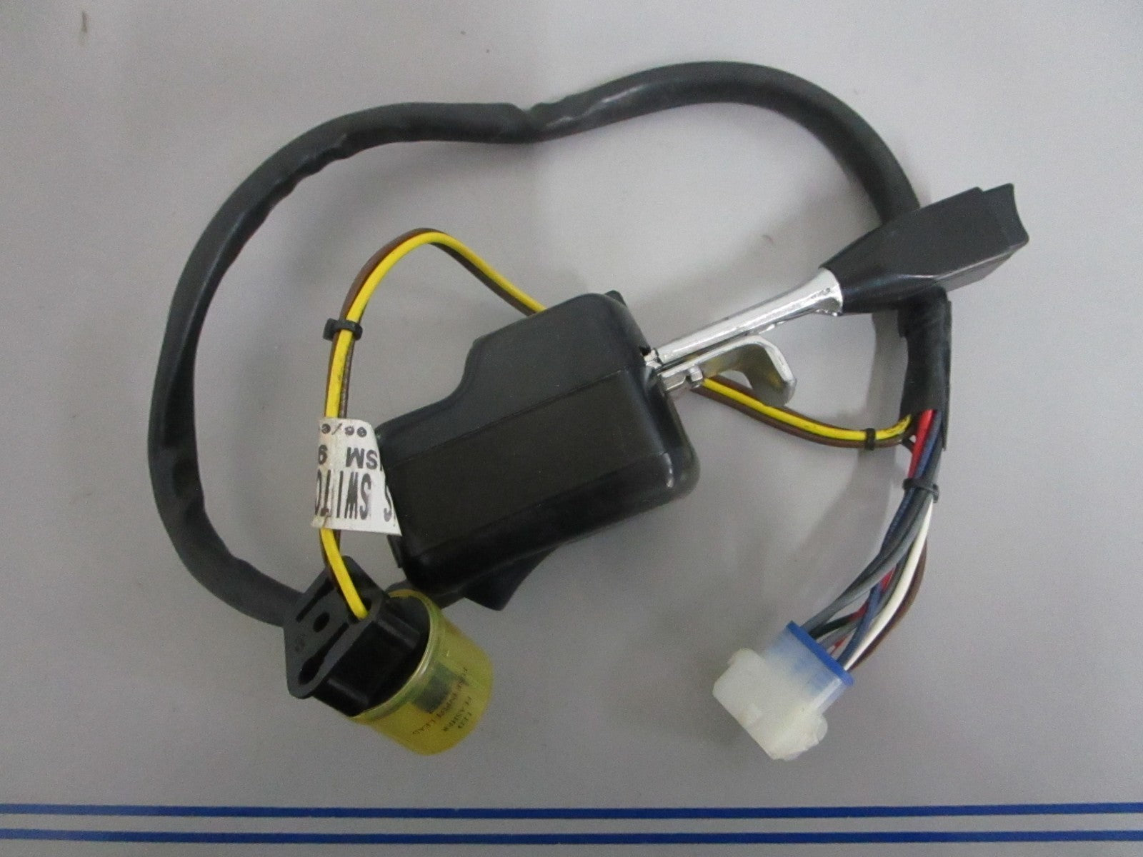NEW VSM920 Universal Turn Signal Switch 0820