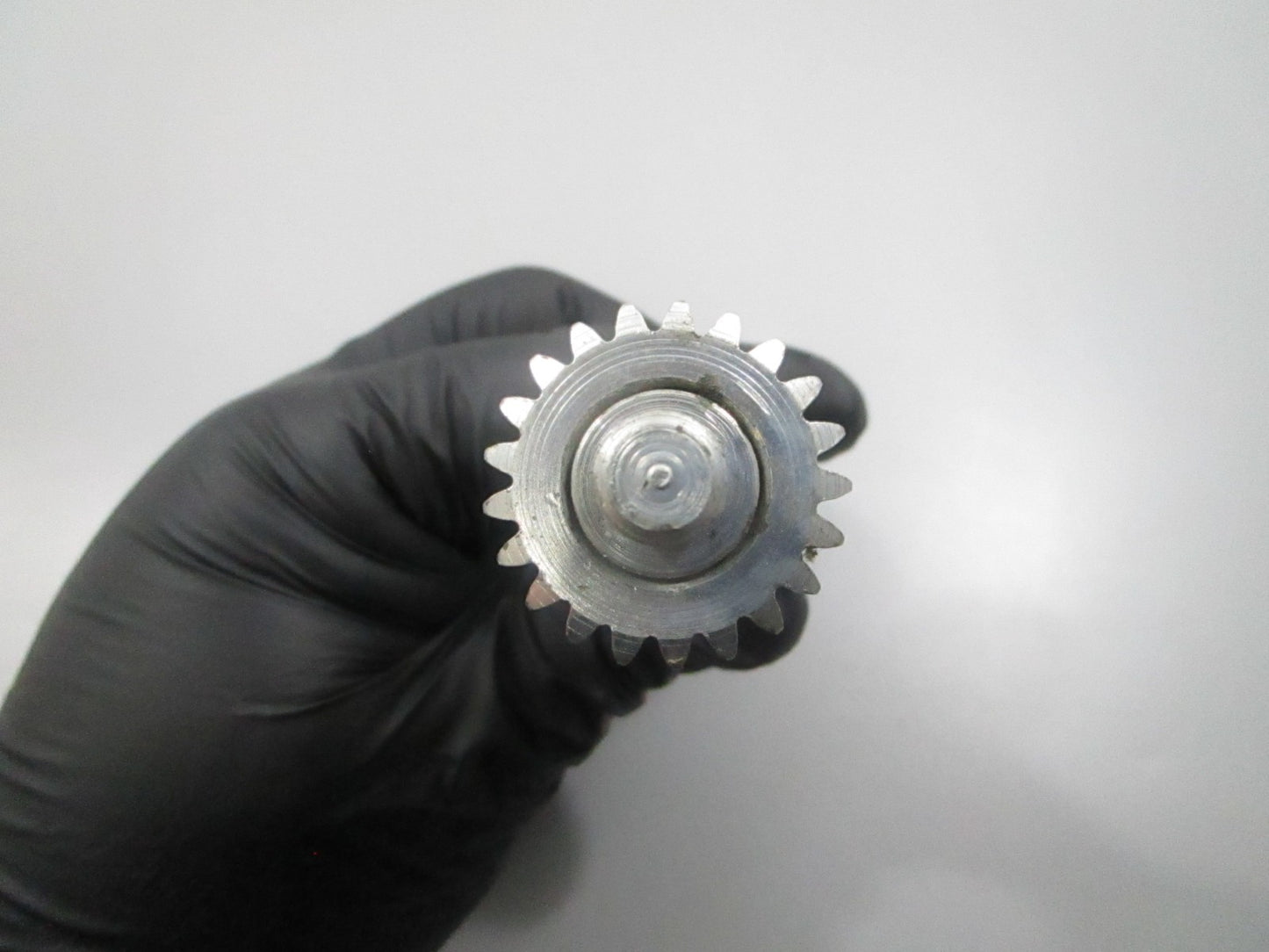 *NEW OEM* 0810 OMC Johnson Evinrude Gear & Shaft 378178 0378178