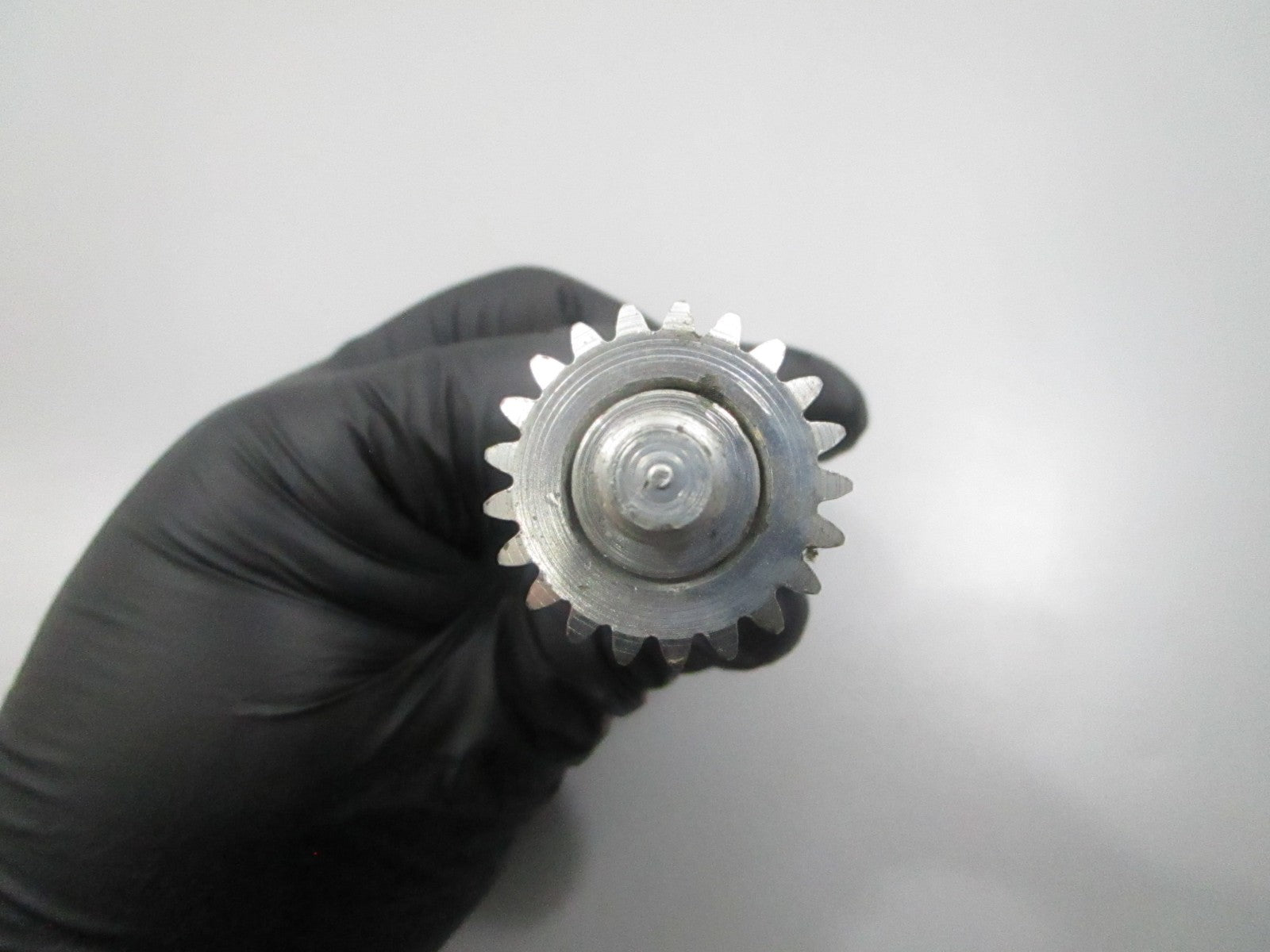 *NEW OEM* 0810 OMC Johnson Evinrude Gear & Shaft 378178 0378178