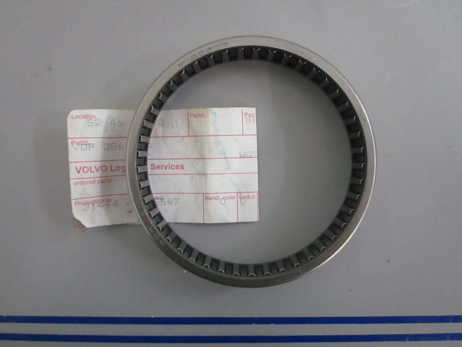 *NEW OEM* 0820 Volvo Penta Bearing 3861820