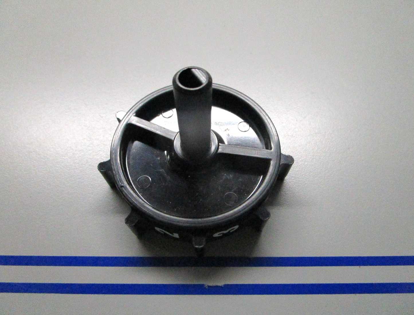 *NEW OEM* 0810 Mercury Quicksilver Knob 97886A1