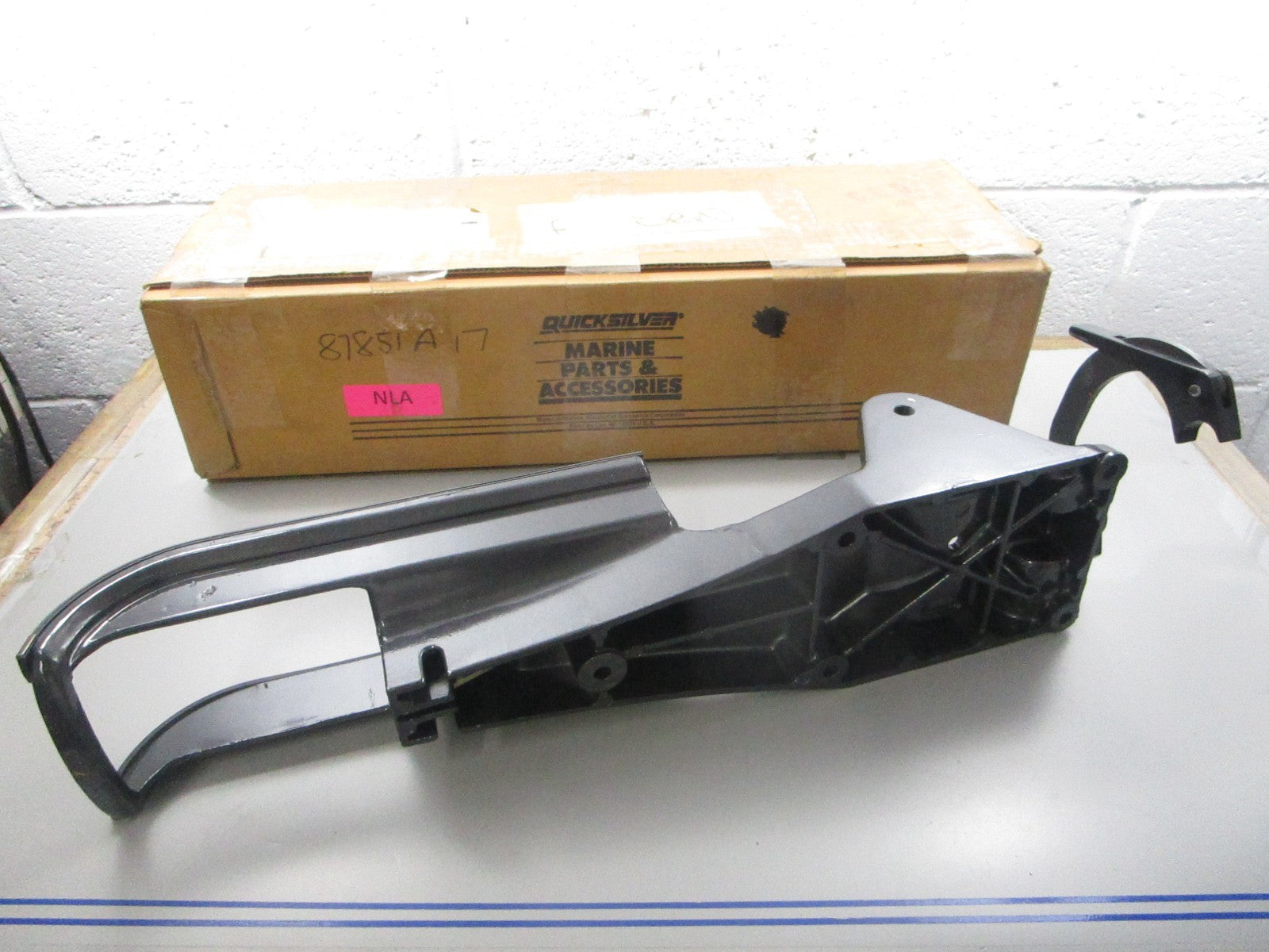 NEW OEM 87851A17 Mercury MotorGuide Base Thruster 0810