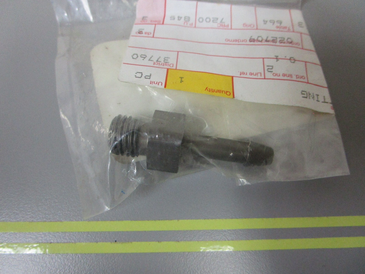 *NEW OEM* 0810 Volvo Penta Fitting 3862166