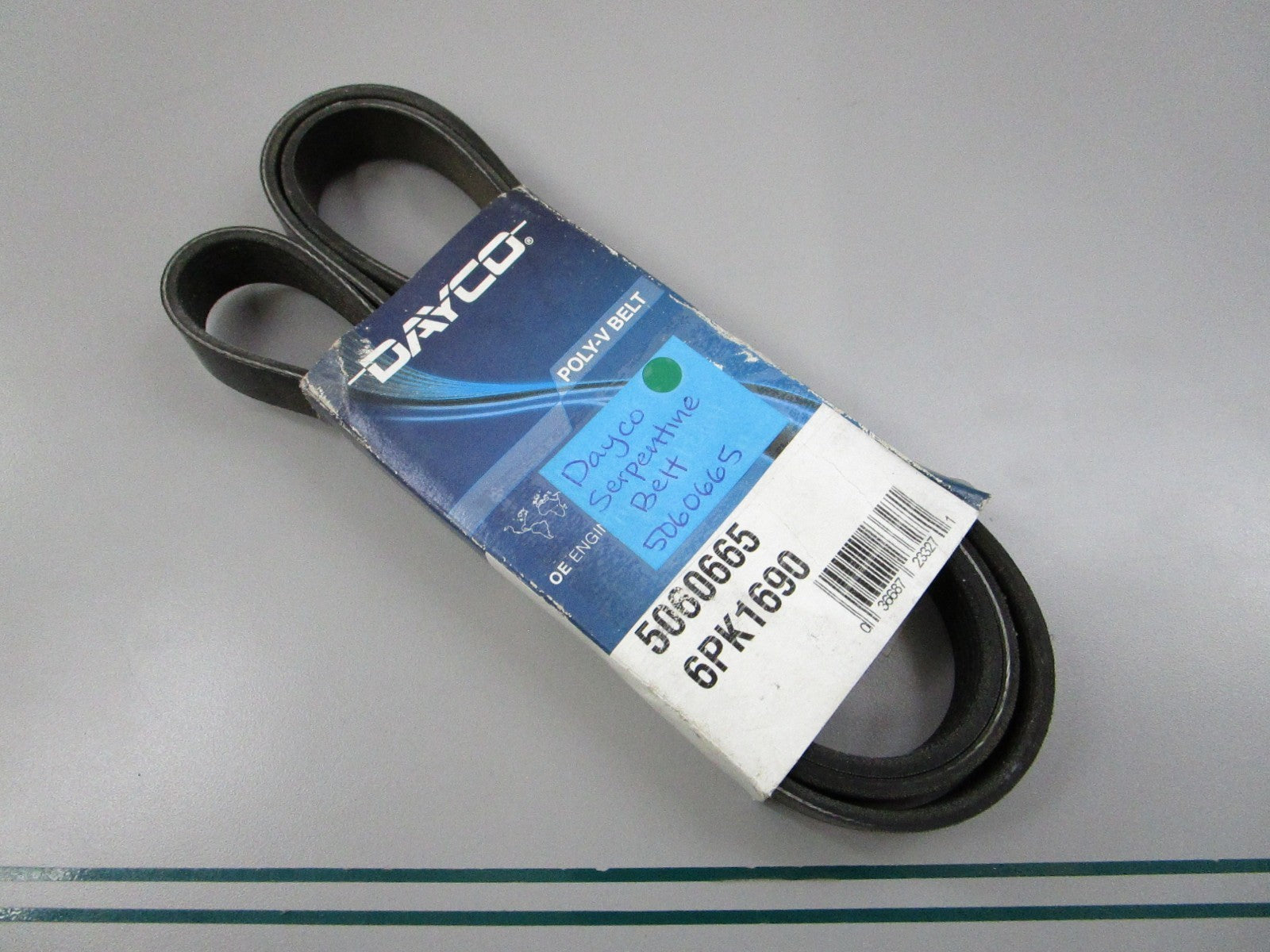 NEW 5060665 Dayco Serpentine Belt 0810