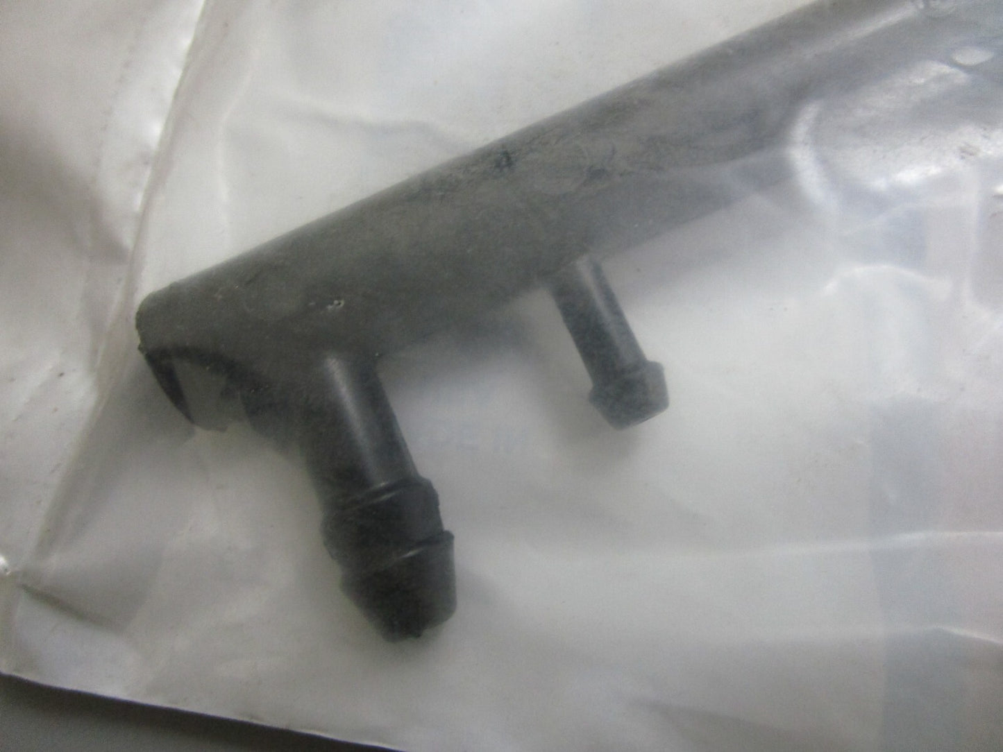 *NEW OEM* 0820 OMC Johnson Evinrude Fuel Manifold Assy 394312 0394312