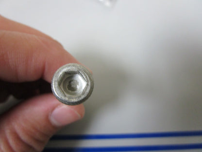 *NEW OEM* 0810 Volvo Penta Hexagon Socket Screw 20554913