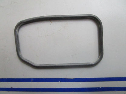 *NEW OEM* 0820 OMC Johnson Evinrude Shift Cable Passage Seal 3852842
