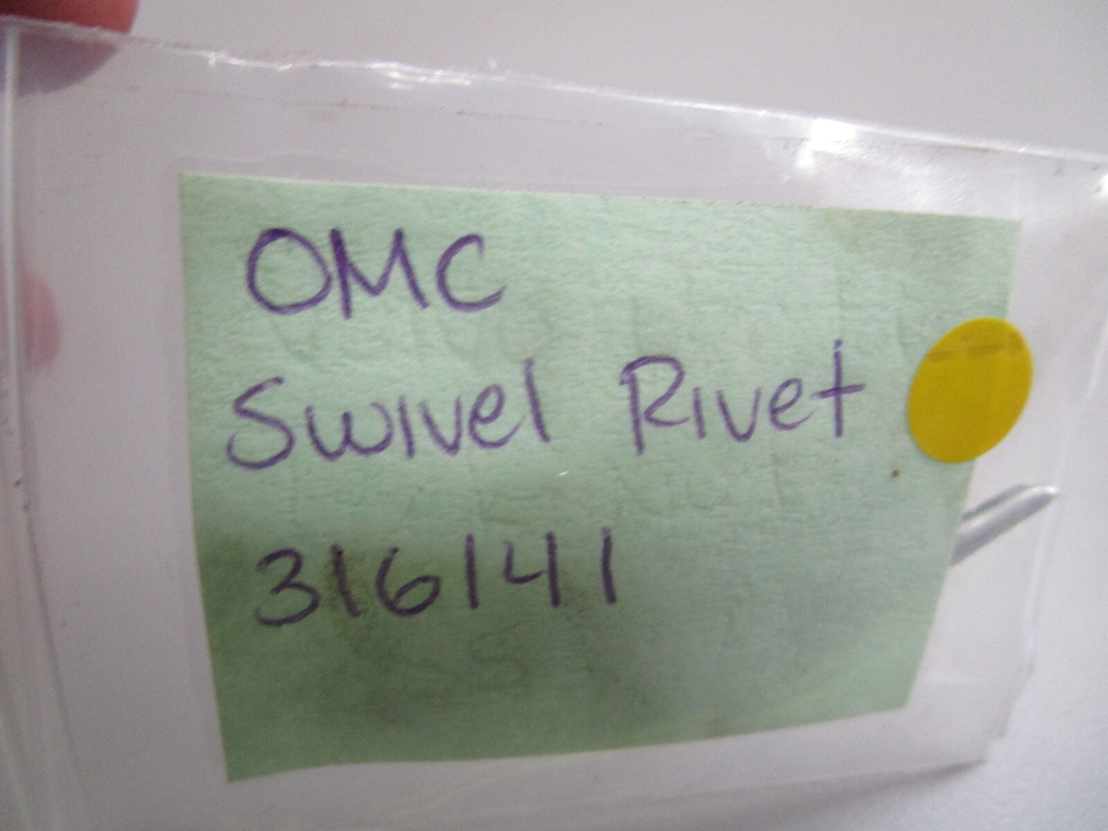 *NEW OEM* (LOT OF 2) 0750 OMC Johnson Evinrude SWIVEL RIVET 316141 0316141