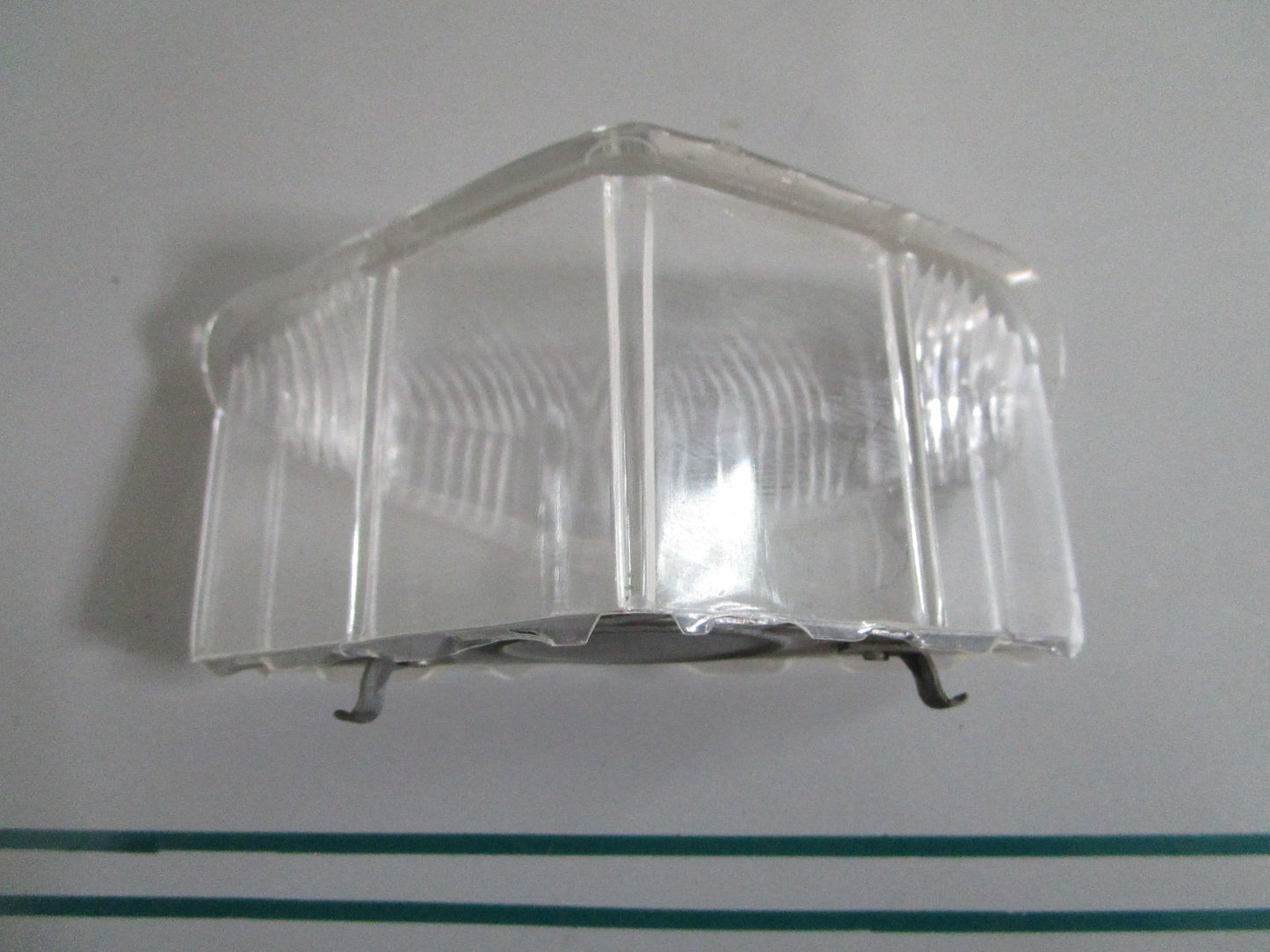NEW OEM 1118260590 Mercedes-Benz Left Lens 0820