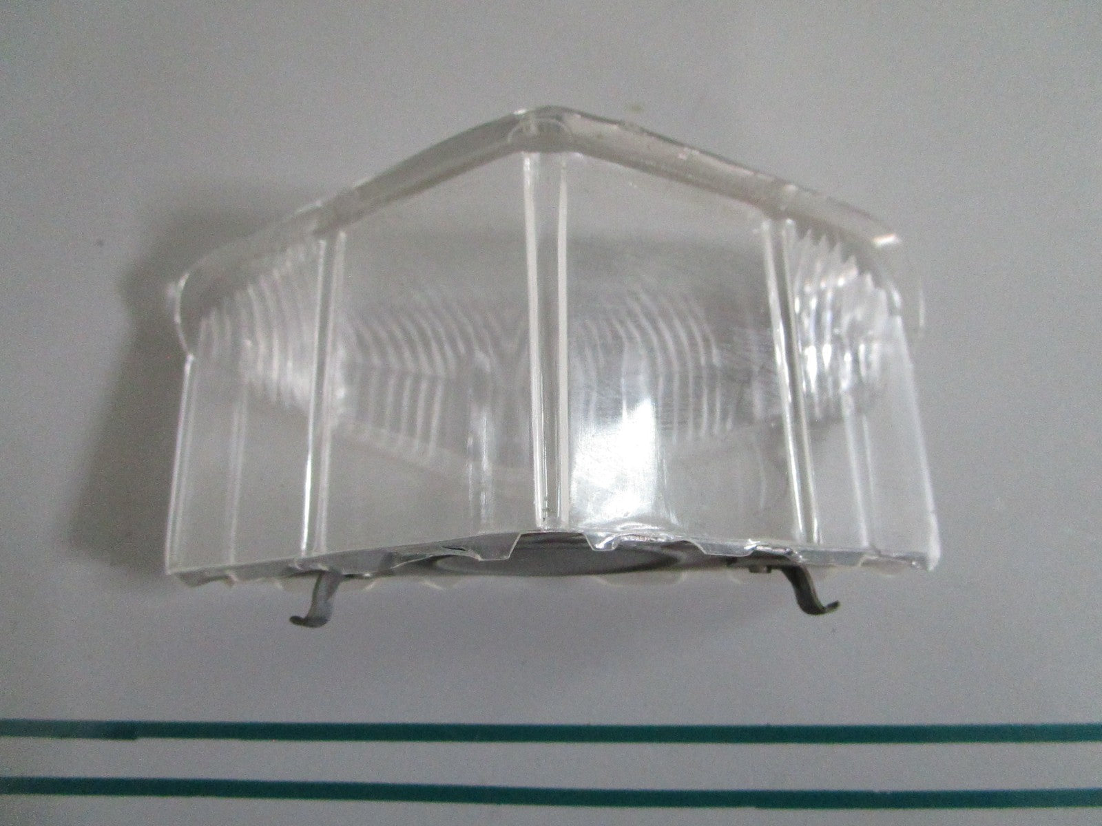 NEW OEM 1118260590 Mercedes-Benz Left Lens 0820