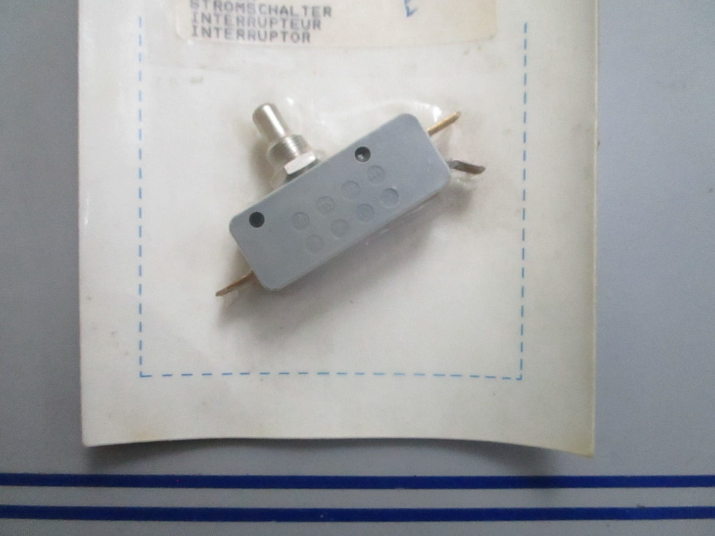 *NEW OEM* 0820 Volvo Penta Switch 897848