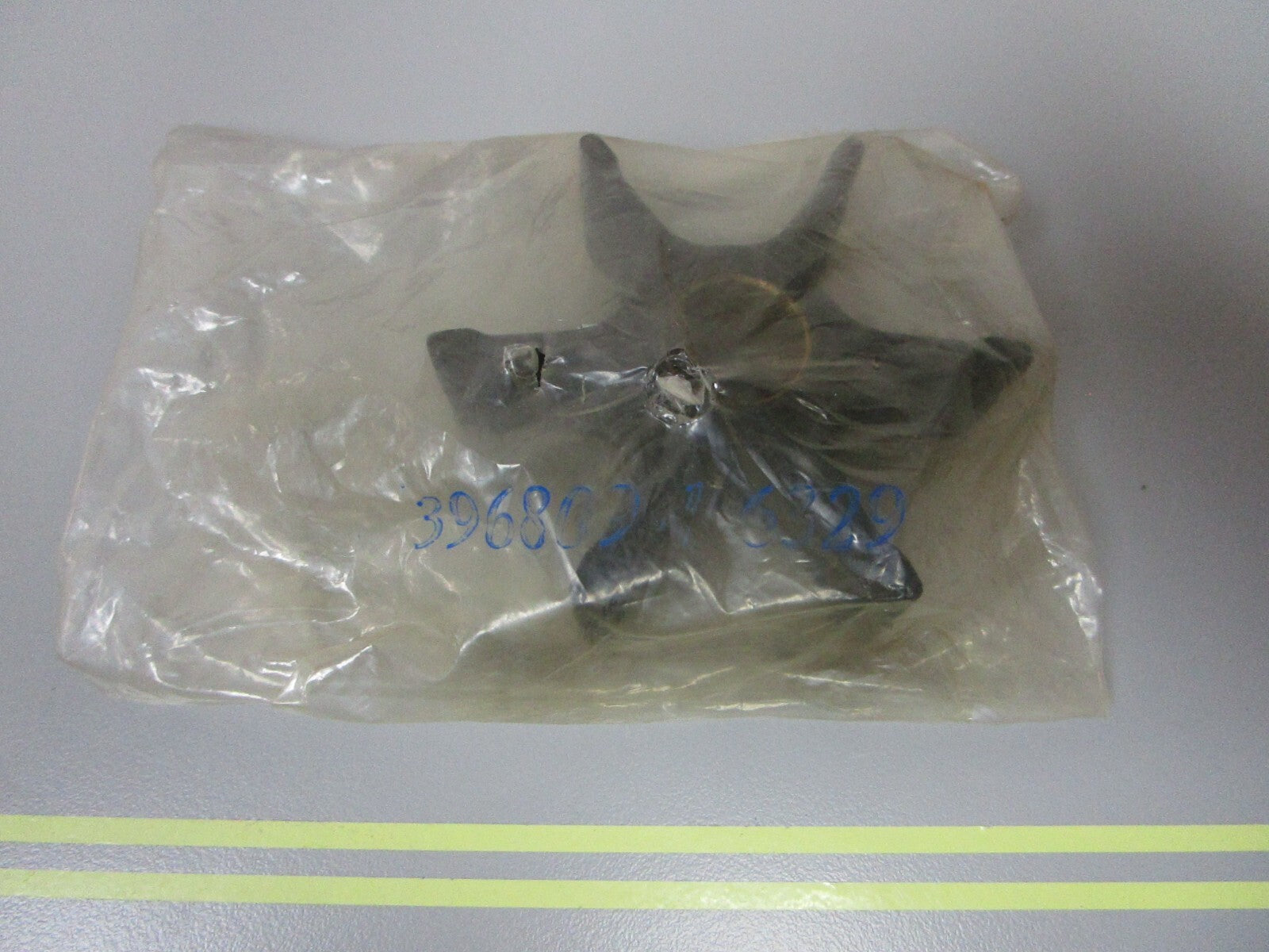 *NEW OEM* 0810 OMC Johnson Evinrude Impeller 396806 0396806