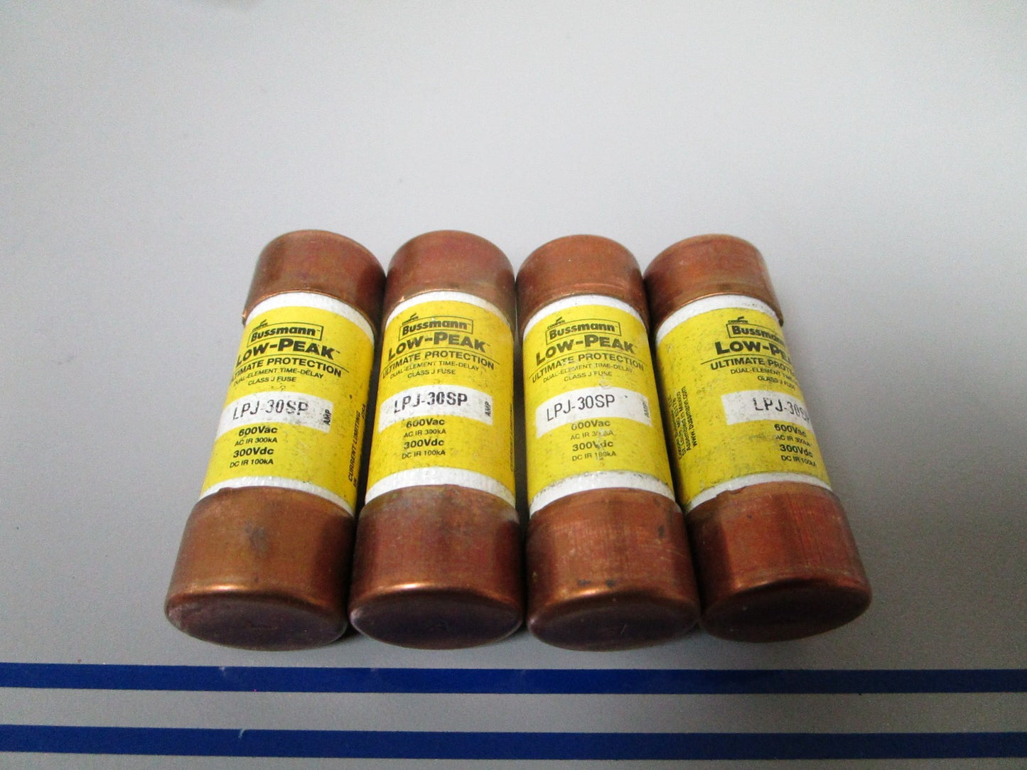 NEW OEM LPJ-30SP Bussman Low-Peak Dual Element Time Delay Class J Fuse (4) 0720
