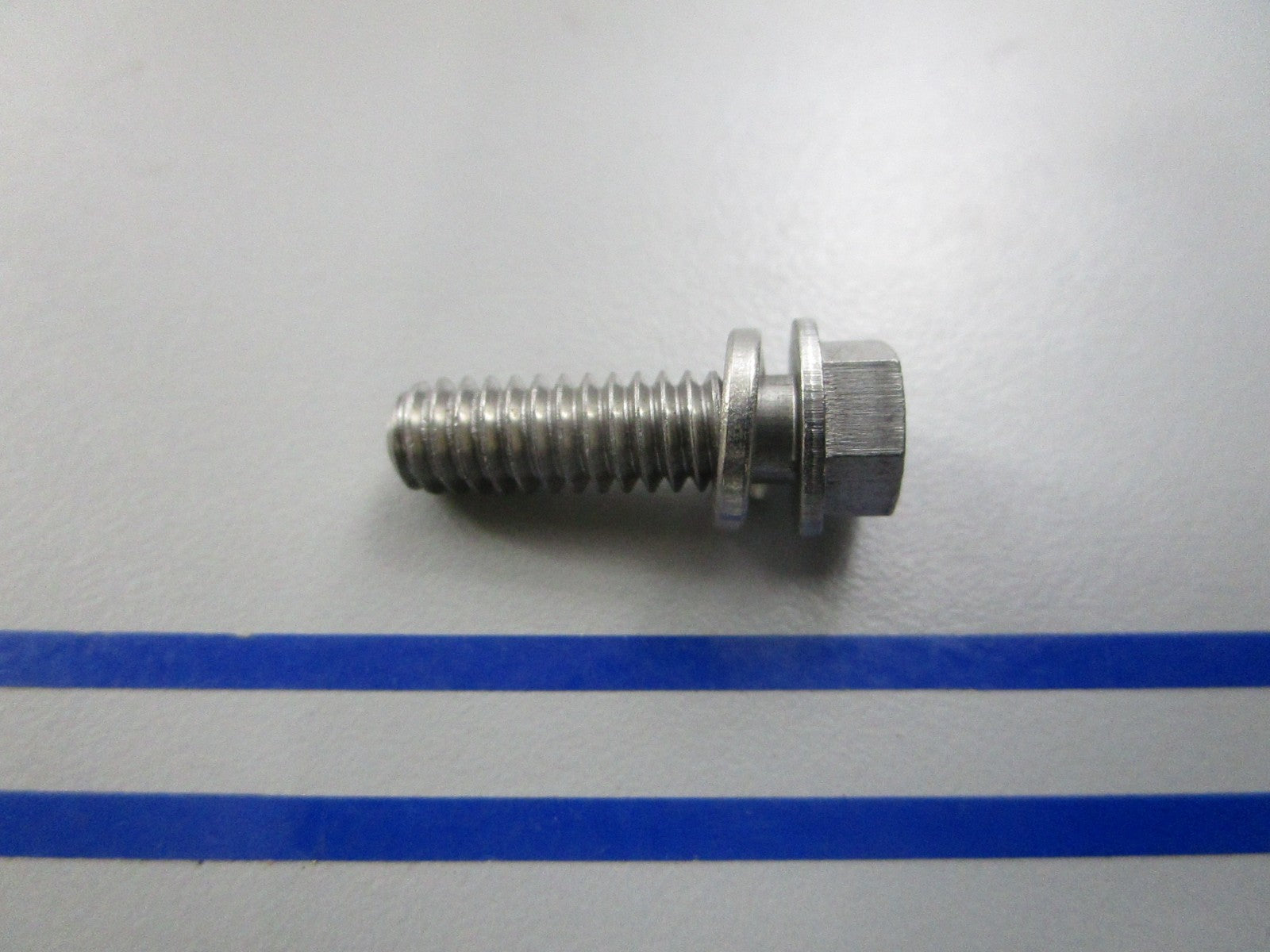 NEW OEM 310861 0310861 OMC Johnson Evinrude Screw 0810