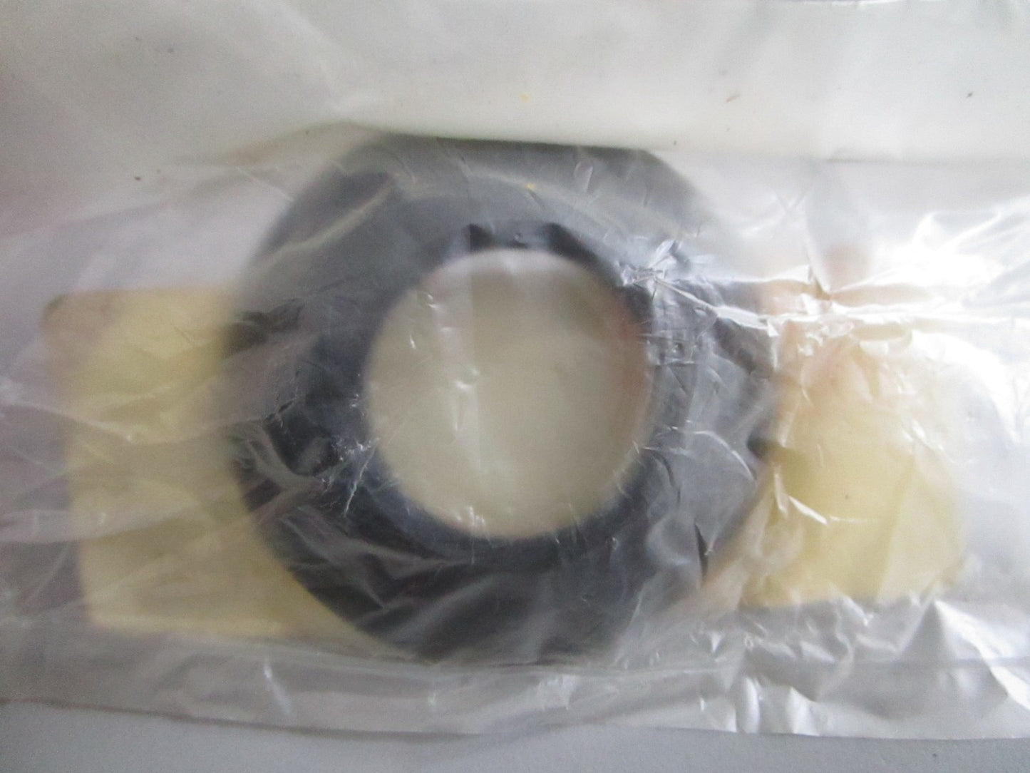 NEW OEM 6E5-45344-00-00 Yamaha Driveshaft Cover Seal 0820