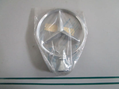 NEW OEM A1808880109 Mercedes-Benz Hood Ornament 0820