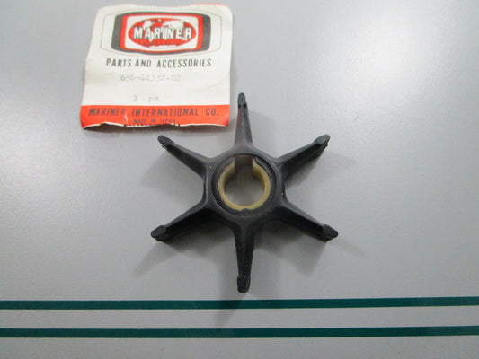 NEW OEM 656-44352-02-00 Yamaha Mariner Impeller 0810