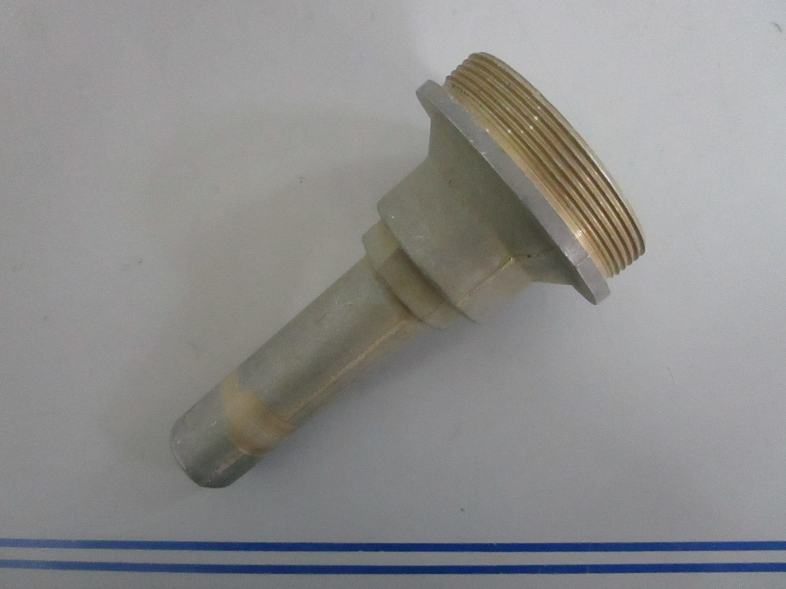 *NEW OEM* 0820 Volvo Penta Bearing Housing 897659