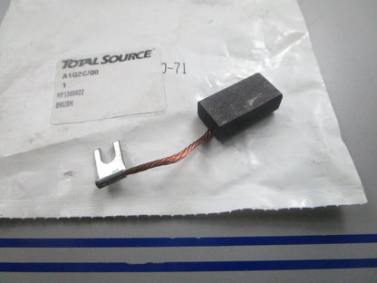 NEW Total Source HY1309922 For: Hyster Brush 0810