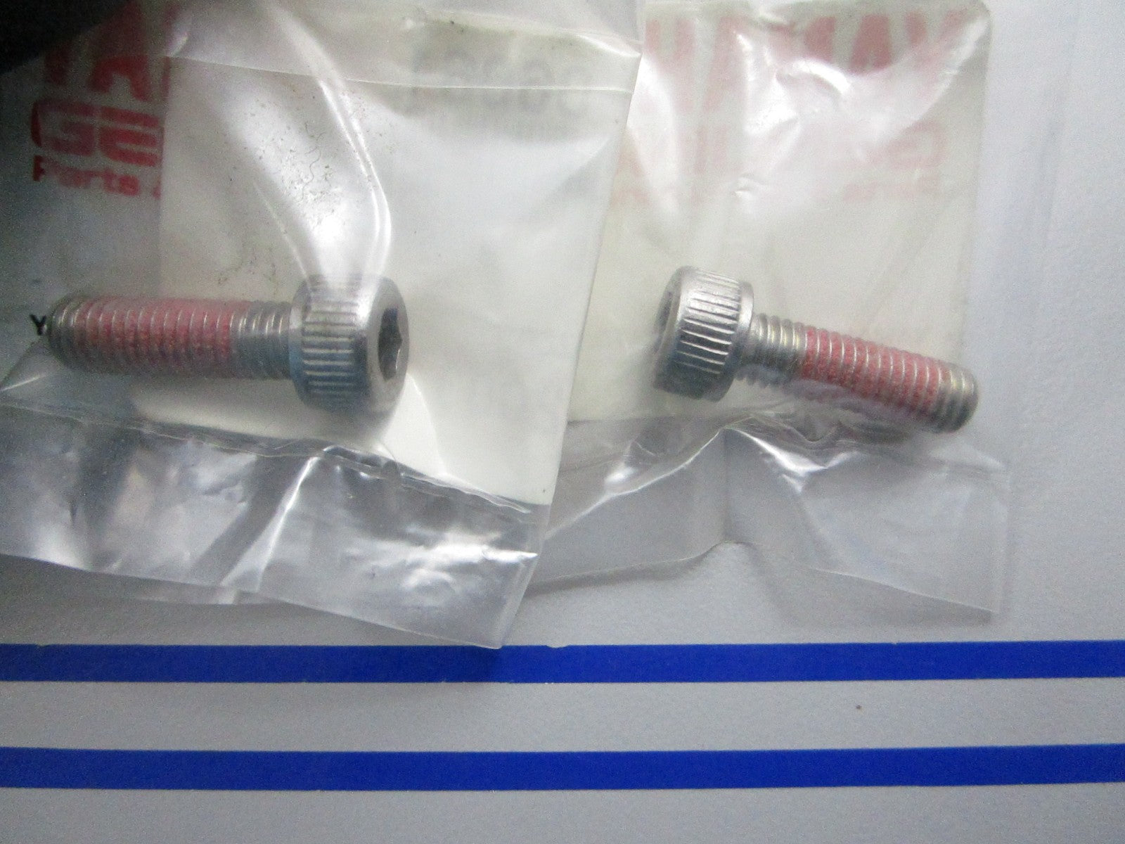 NEW OEM (LOT OF 2) 90110-06061 Yamaha Bolt 0810