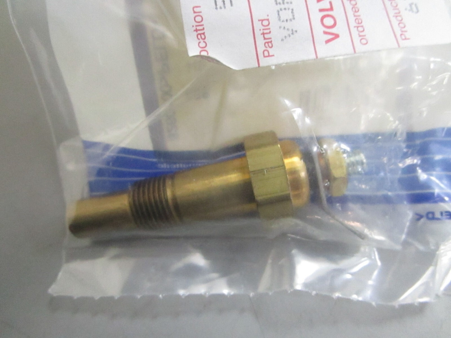 *NEW OEM* 0820 Volvo Penta Temperature Sensor 872069