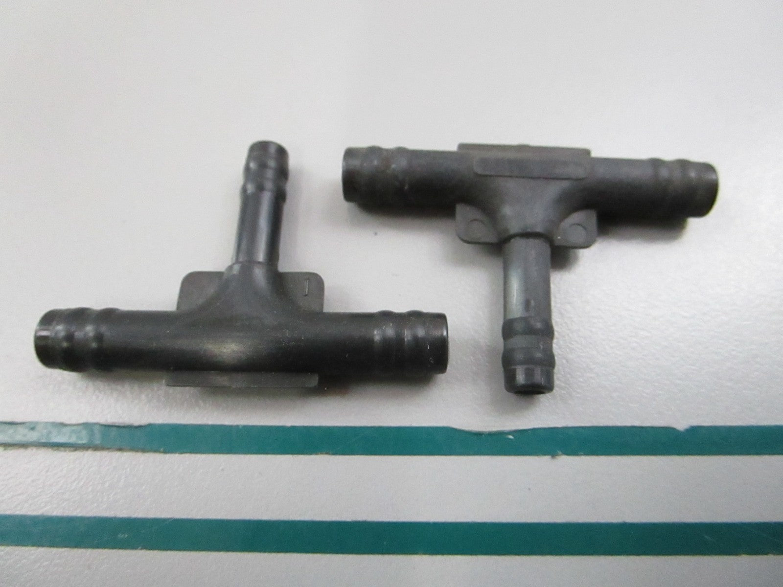 NEW OEM (LOT OF 2) 123553 0123553 OMC Johnson Evinrude Tee Connector 0810