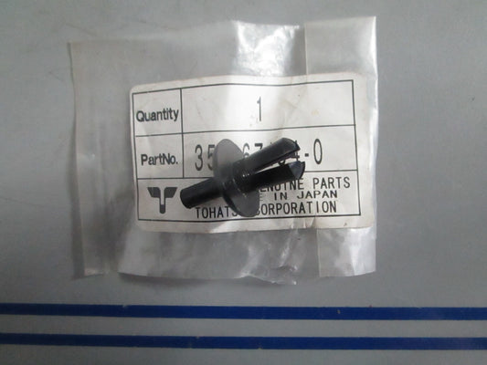 NEW OEM 350-67154-0 Tohatsu Rivet 0820