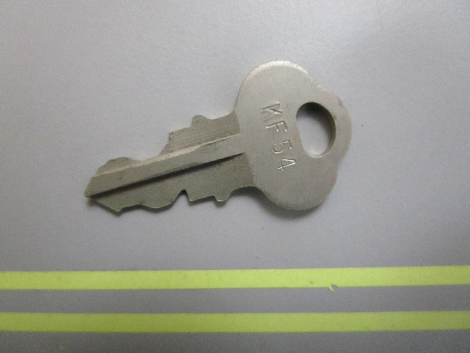 *NEW OEM* 0810 OMC Johnson Evinrude Ignition Key KF54 501569 0501569